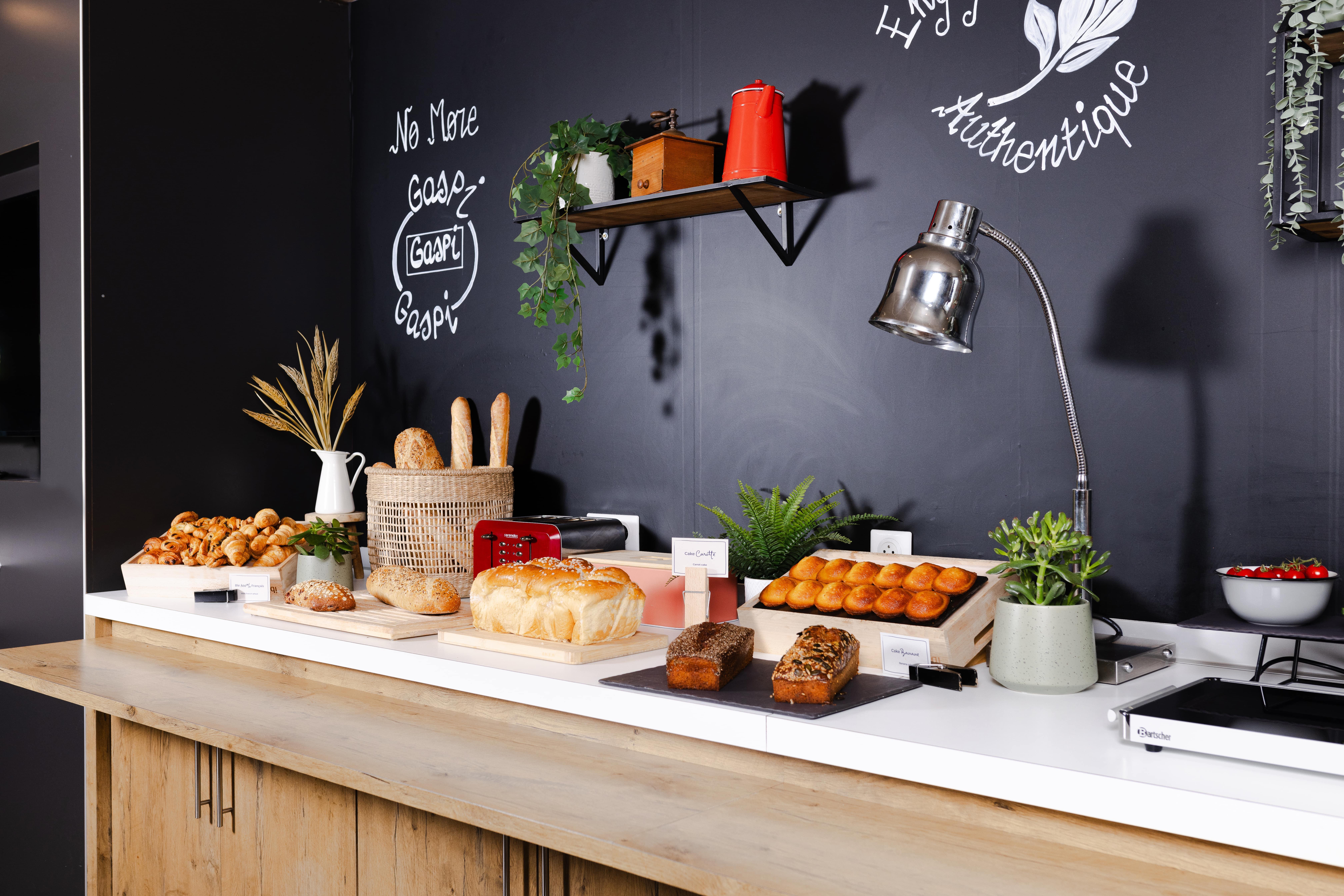 Hotel Baudouin Valenciennes Zewnętrze zdjęcie
